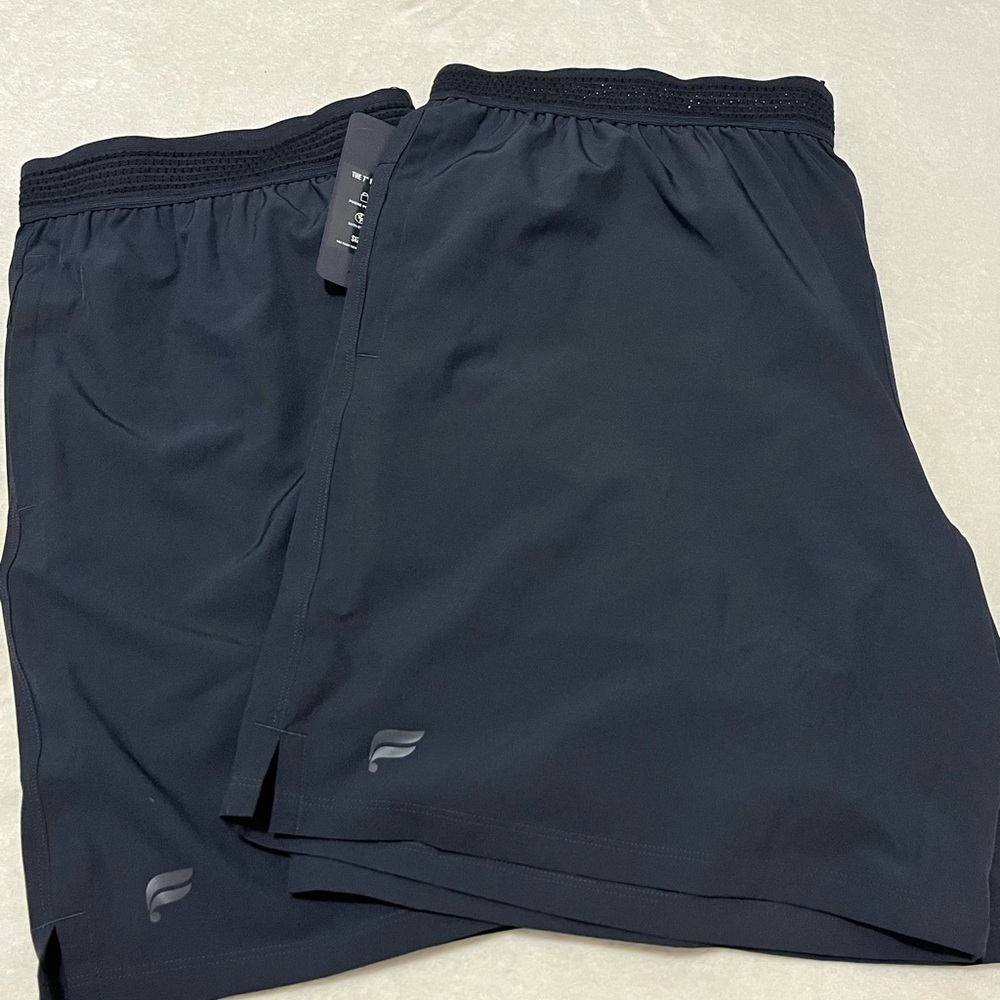 Fabletics The 7” Fundamental Shorts Lined Bundle